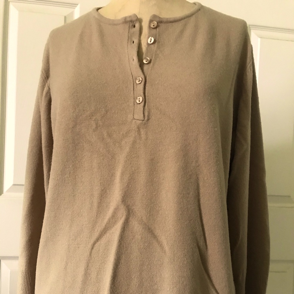 Soft lightweight henley sweater, lovely camel color, XL